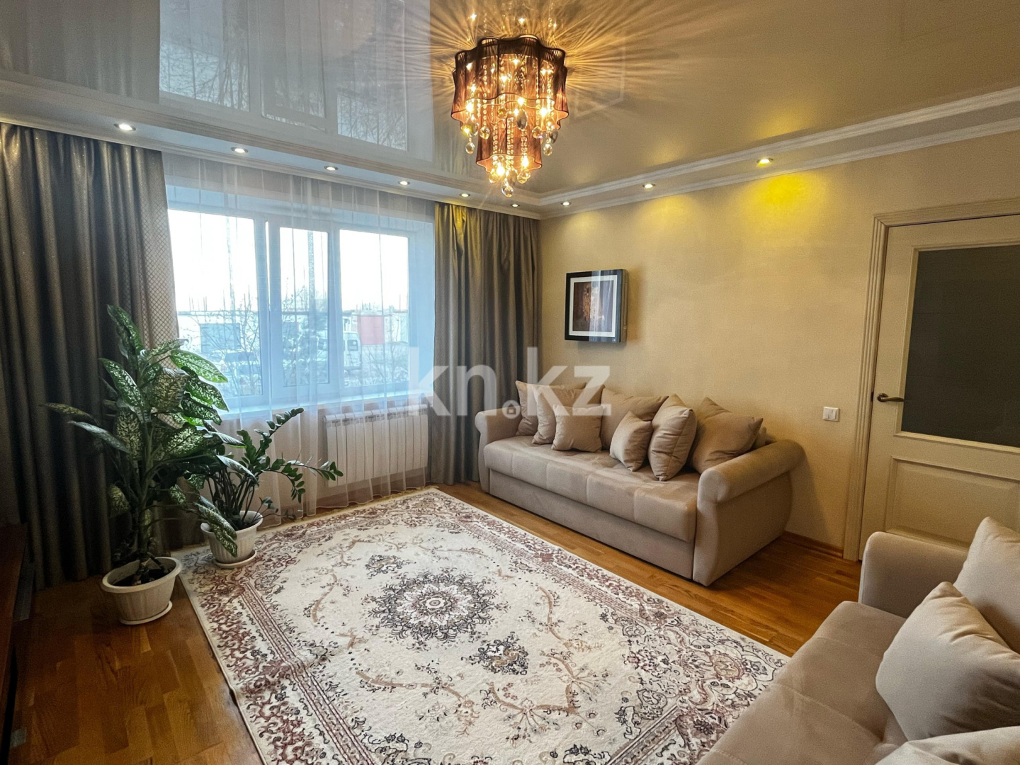 Продажа 3-комнатной квартиры, 62 м², мкр-н Голубые Пруды - Продажа квартир в Караганде фото 1 из 10