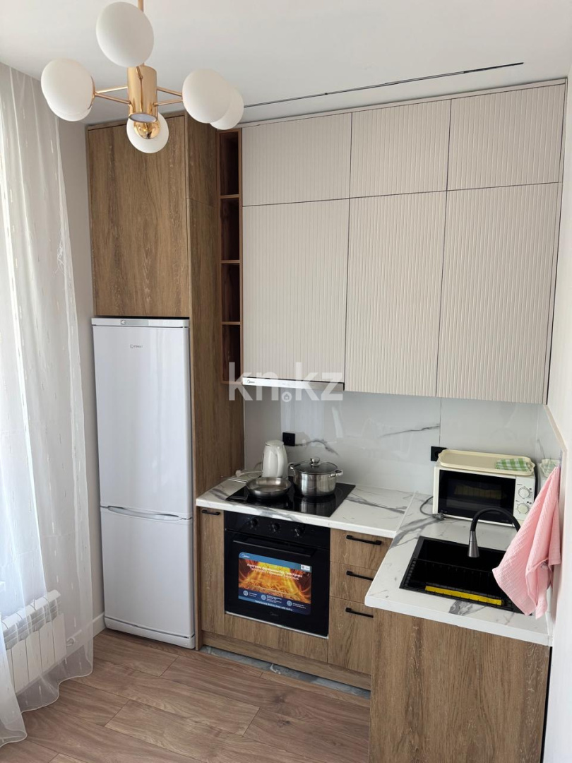 Аренда 1-комнатной квартиры, 36 м², ул. Байтурсынова, дом  14а - Аренда квартиры помесячно в Астане фото 1 из 9