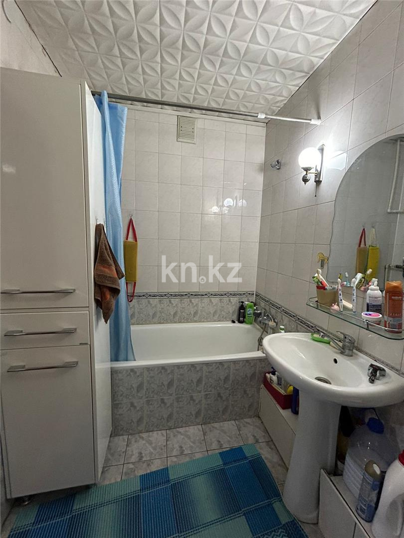 Продажа 3-комнатной квартиры, 79 м², ул. Гоголя в Караганде - фото 12