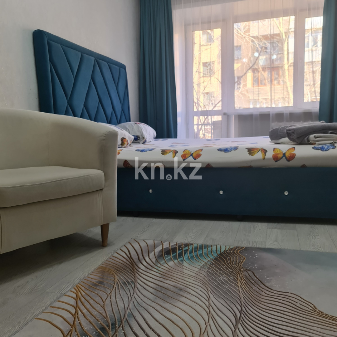 Аренда 1-комнатной квартиры посуточно, 35 м², пр. Бухар-жырау, дом  79/2 - Аренда квартир посуточно в Караганде с фото фото 15 из 15