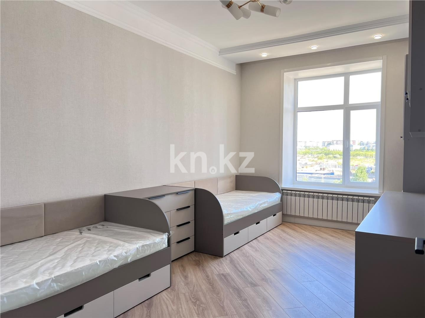 Продажа 4-комнатной квартиры, 136 м² - Аренда квартир посуточно в Алматинской области фото 2 из 40