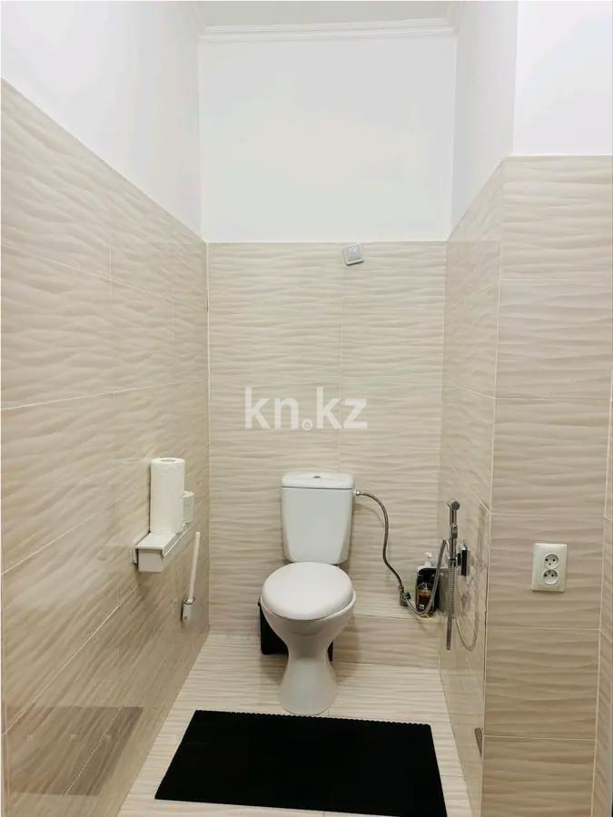 Продажа 2-комнатной квартиры, 70 м², мкр-н Акбулак, дом  7 в Алматы - фото 5