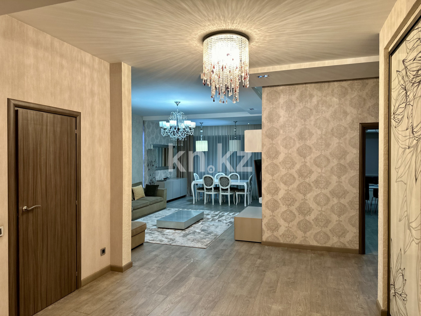 Продажа 4-комнатной квартиры, 159 м², бул. Бухар Жырау, дом  27/5в - ул. Маркова - Продажа квартир в Алматы фото 4 из 24