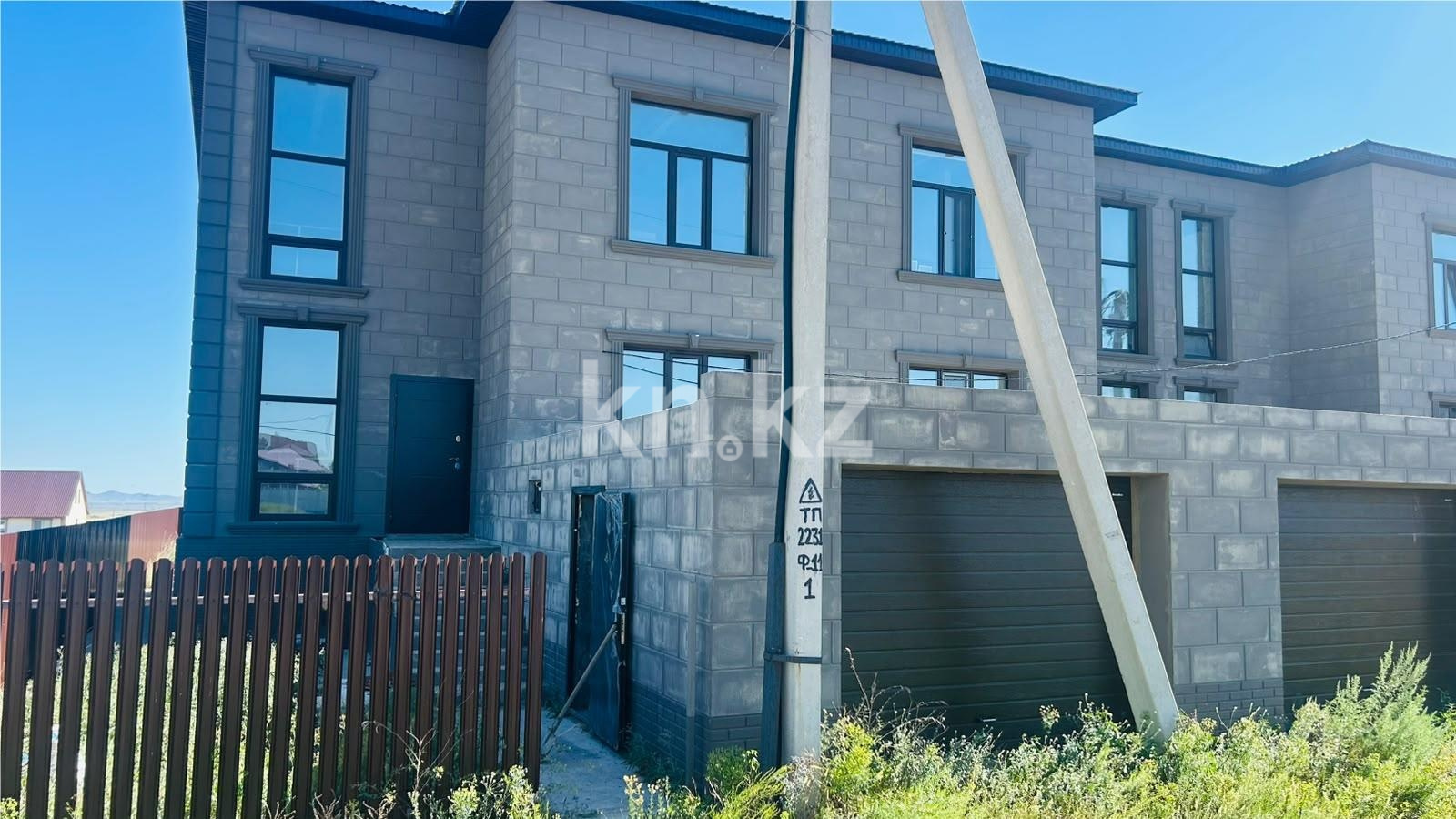 Продажа 5-комнатного дома, 211.5 м² - Продажа домов, коттеджей на Юго-Востоке Караганды фото 1 из 21