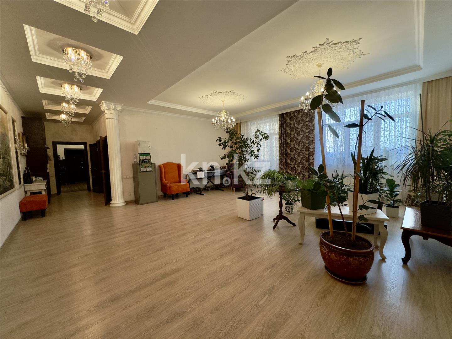 Продажа 5-комнатной квартиры, 217 м², ул. Аманжолова, дом  41 - Продажа  пятикомнатных квартир в Караганде фото 9 из 43