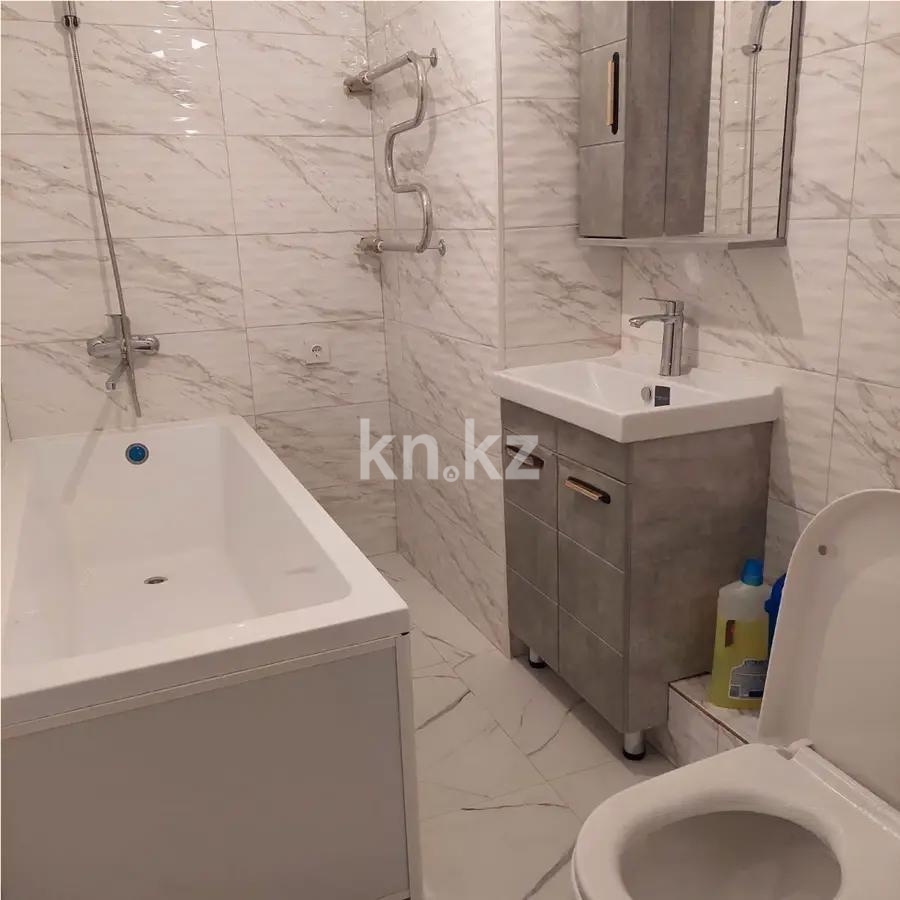 Продажа 1-комнатной квартиры, 30 м², мкр-н Аккент, дом  97 в Алматы - фото 3