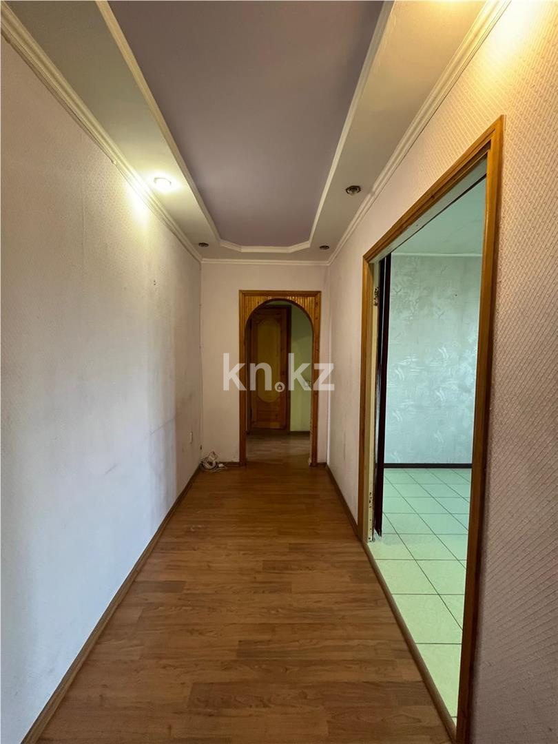 Продажа 4-комнатной квартиры, 79 м², ул. Дюсембекова, дом  67 - Продажа  четырехкомнатных квартир в Караганде фото 11 из 19