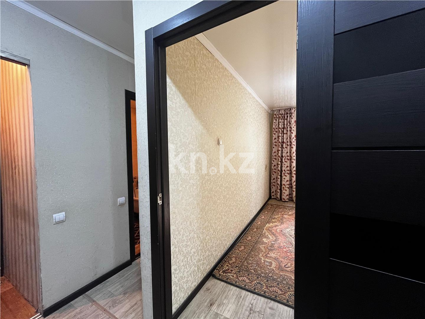 Продажа 2-комнатной квартиры, 44 м², мкр-н 16, дом  49 - Продажа  двухкомнатных квартир в Караганде фото 9 из 11