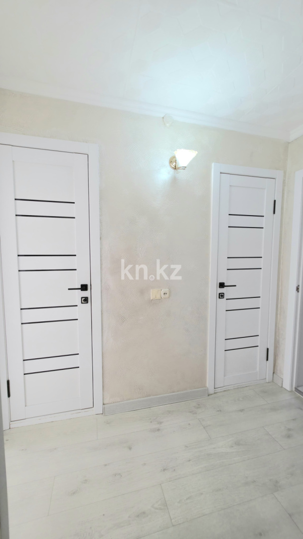 Продажа 3-комнатной квартиры, 61.2 м² - Продажа трехкомнатных квартир в Караганде - страница 2 фото 11 из 16