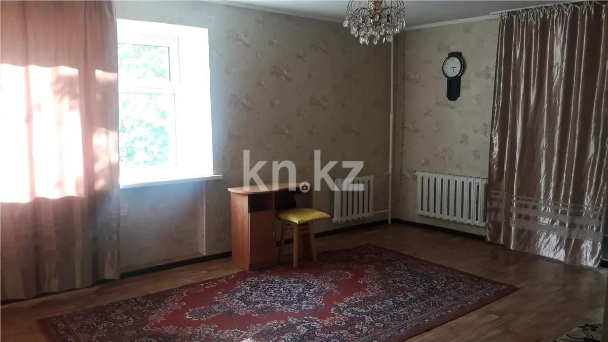 Продажа 3-комнатной квартиры, 72.2 м², пр. Абая, дом  32 в Астане