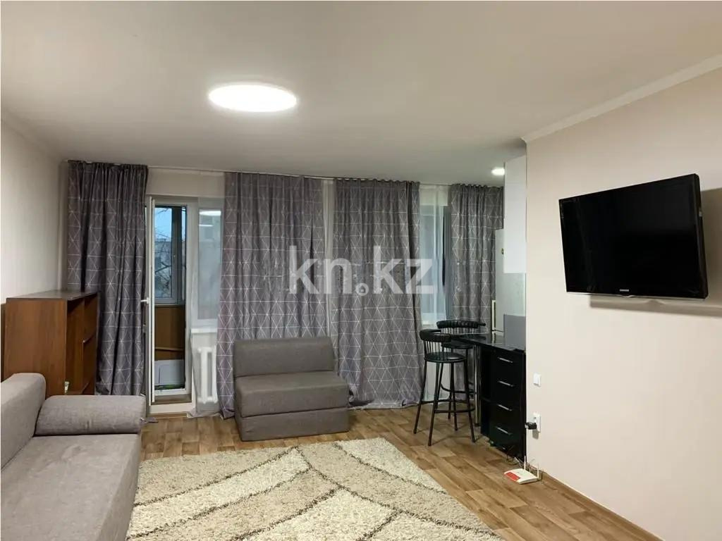 Продажа 2-комнатной квартиры, 42 м², ул. Толе би, дом  104 в Алматы