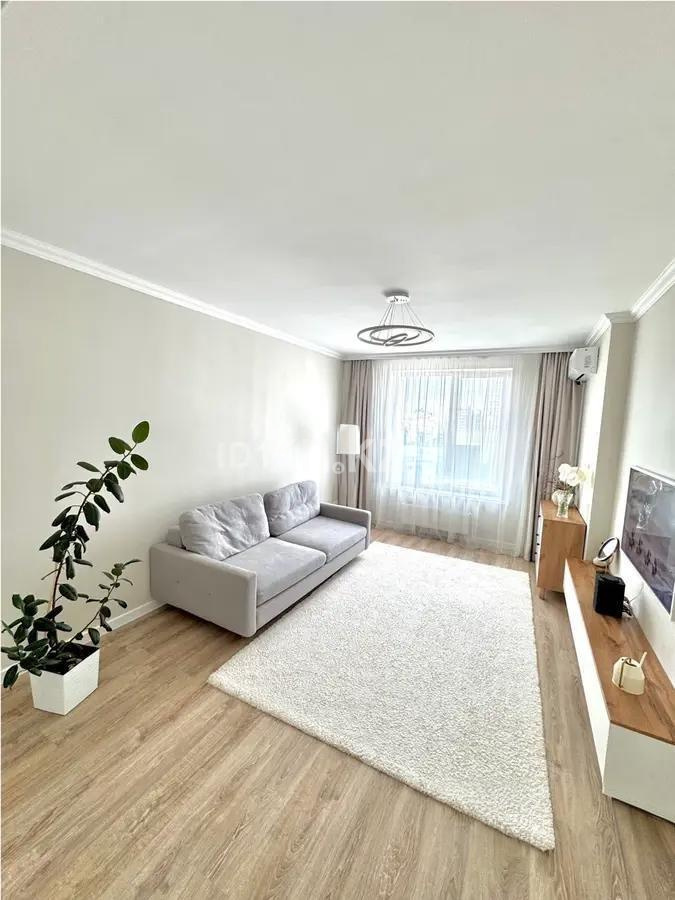 Продажа 2-комнатной квартиры, 67 м², пр. Мангилик Ел, дом  56 в Астане