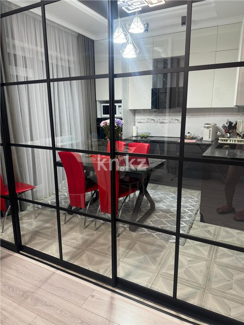 Продажа 4-комнатной квартиры, 106 м², пр. Шахтеров - Продажа  четырехкомнатных квартир в Караганде фото 13 из 22