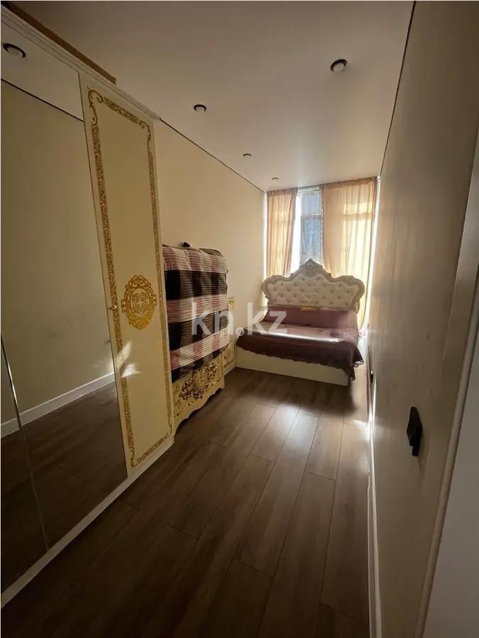 Продажа 1-комнатной квартиры, 38 м², ул. Жолымбет, дом  42/5 в Алматы - фото 2