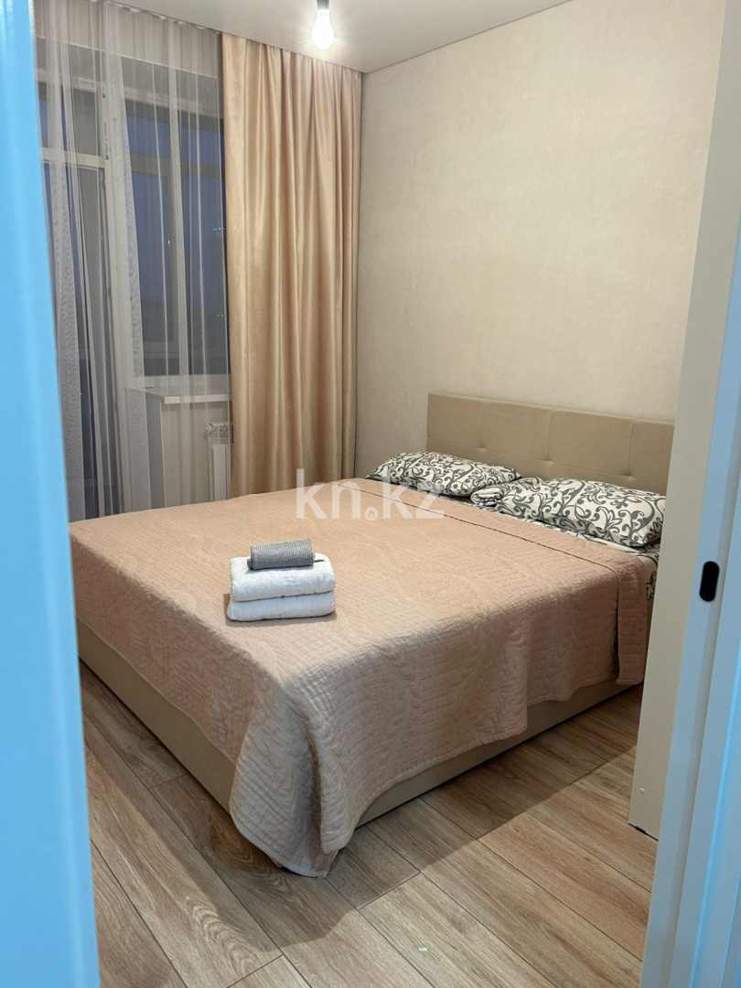 Аренда 2-комнатной квартиры посуточно, 42 м², ул. Нажимеденова, дом  15 - Аренда квартир посуточно в Астане с фото фото 3 из 6