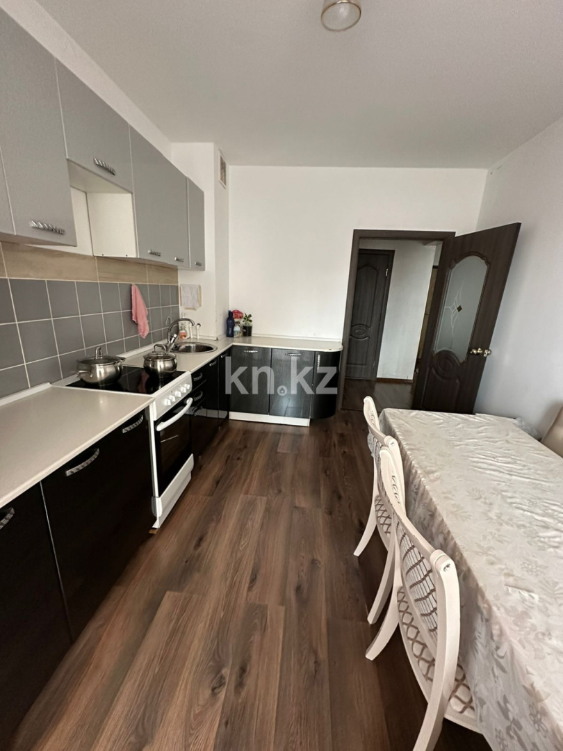 Продажа 2-комнатной квартиры, 65 м², пр. Шахтеров, дом  25 - Продажа  двухкомнатных квартир в Караганде фото 7 из 8
