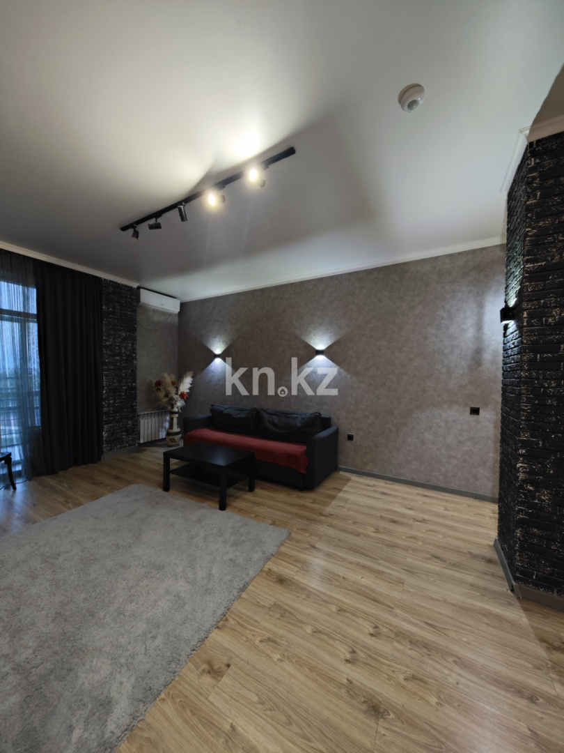 Продажа 2-комнатной квартиры, 57 м², ул. Комиссарова, дом  10/3 в Караганде - фото 3