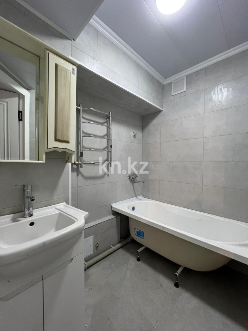 Продажа 3-комнатной квартиры, 63 м², ул. Бокейханова - Продажа  трехкомнатных квартир в Алматы фото 6 из 9