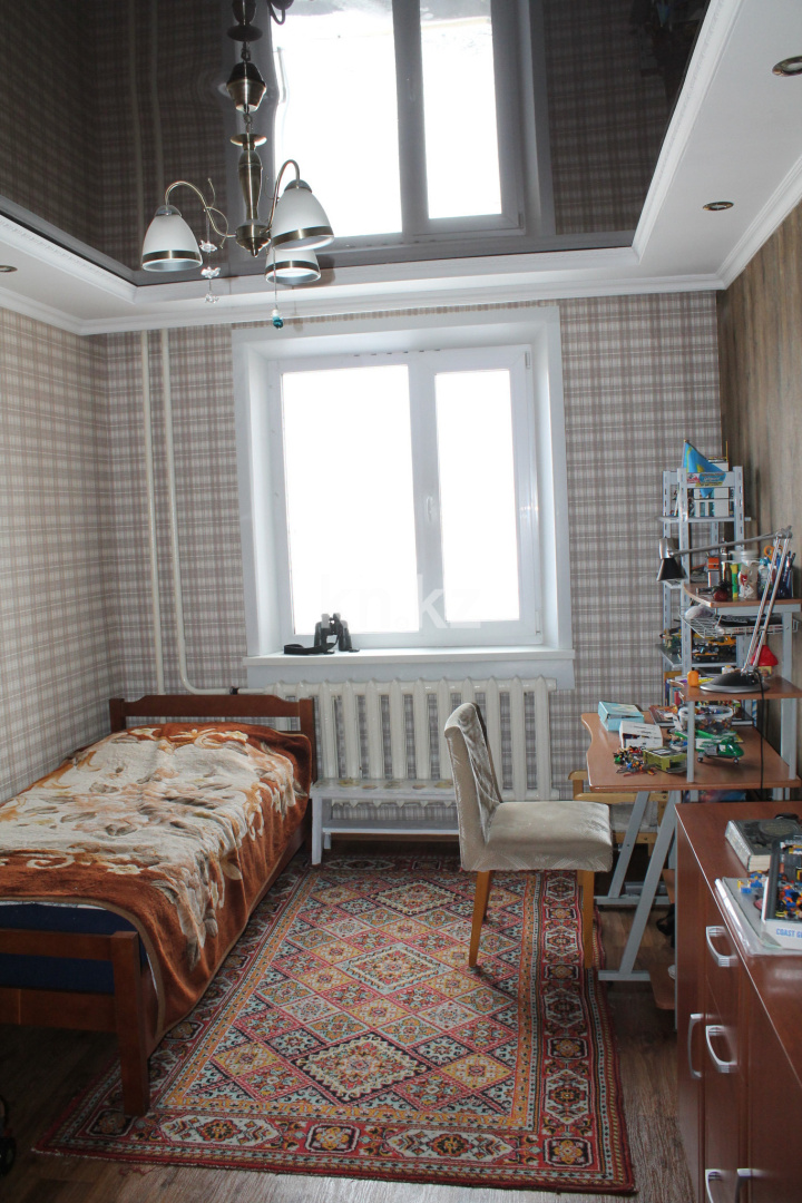 Продажа 4-комнатной квартиры, 76 м², мкр-н Гульдер-1, дом  18 - Продажа  четырехкомнатных квартир в Караганде фото 11 из 15