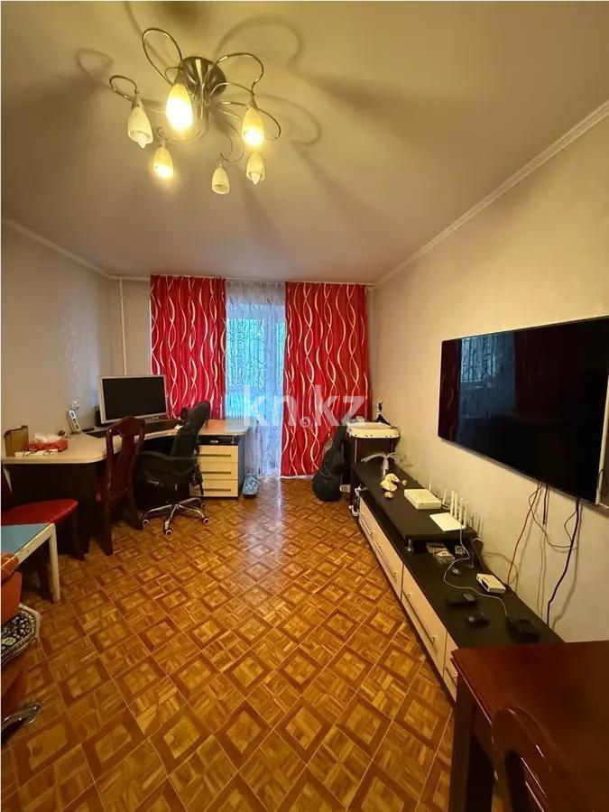 Продажа 3-комнатной квартиры, 63 м², ул. Гоголя, дом  51/3 - Продажа  трехкомнатных квартир в Караганде без посредников с фото фото 1 из 4