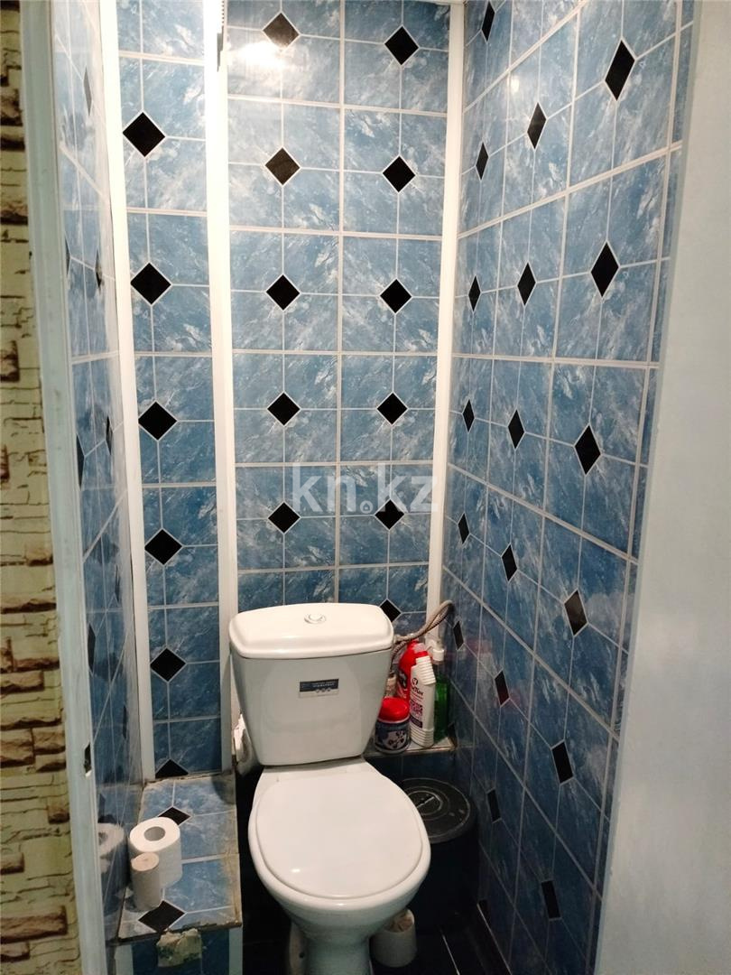 Продажа 2-комнатной квартиры, 52 м², мкр-н Восток-3, дом  16 в Караганде - фото 11