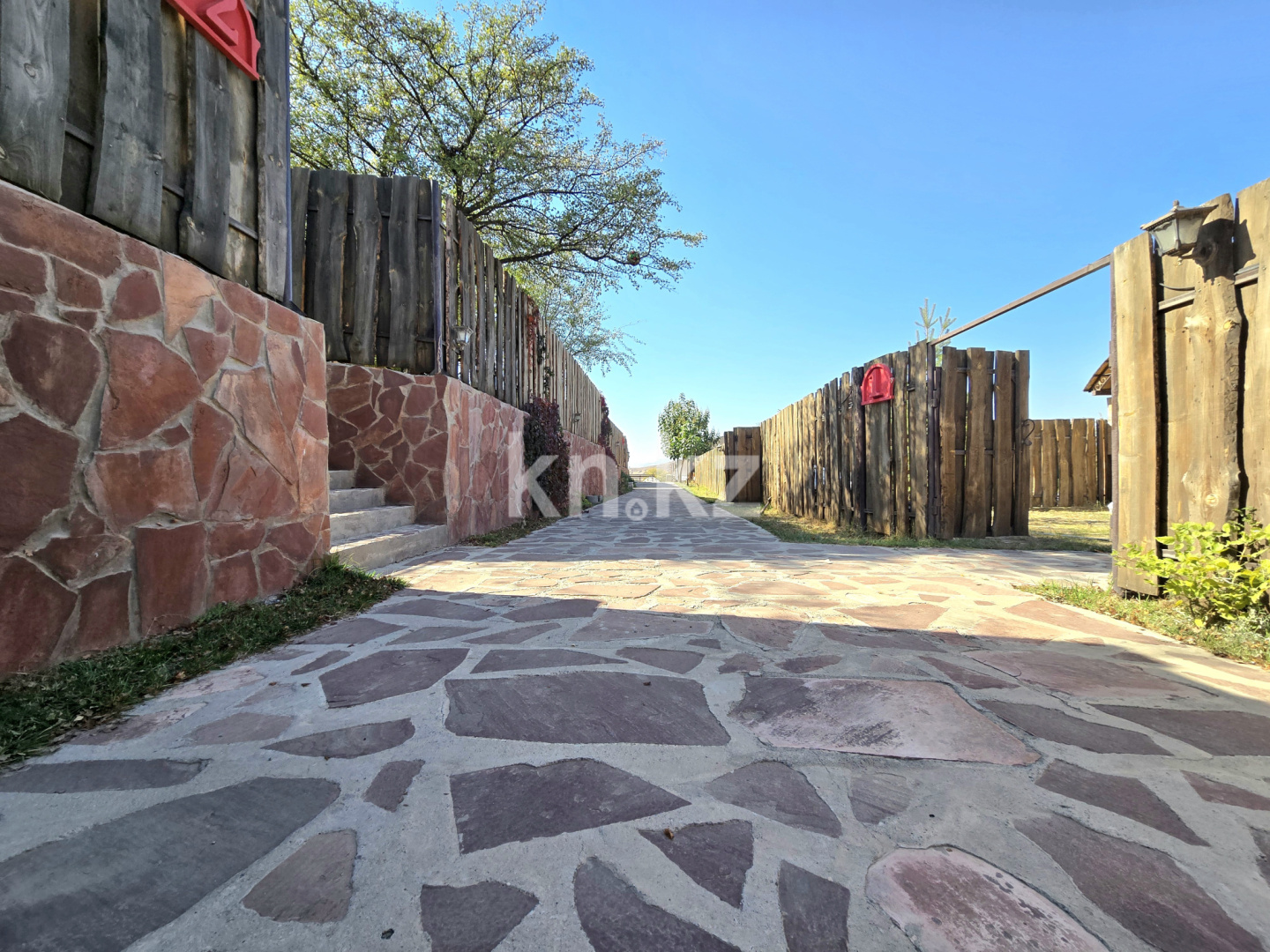 Продажа , 450 м², с.Бургулюк, дом  1111 - Продажа квартир в Шымкенте фото 25 из 40