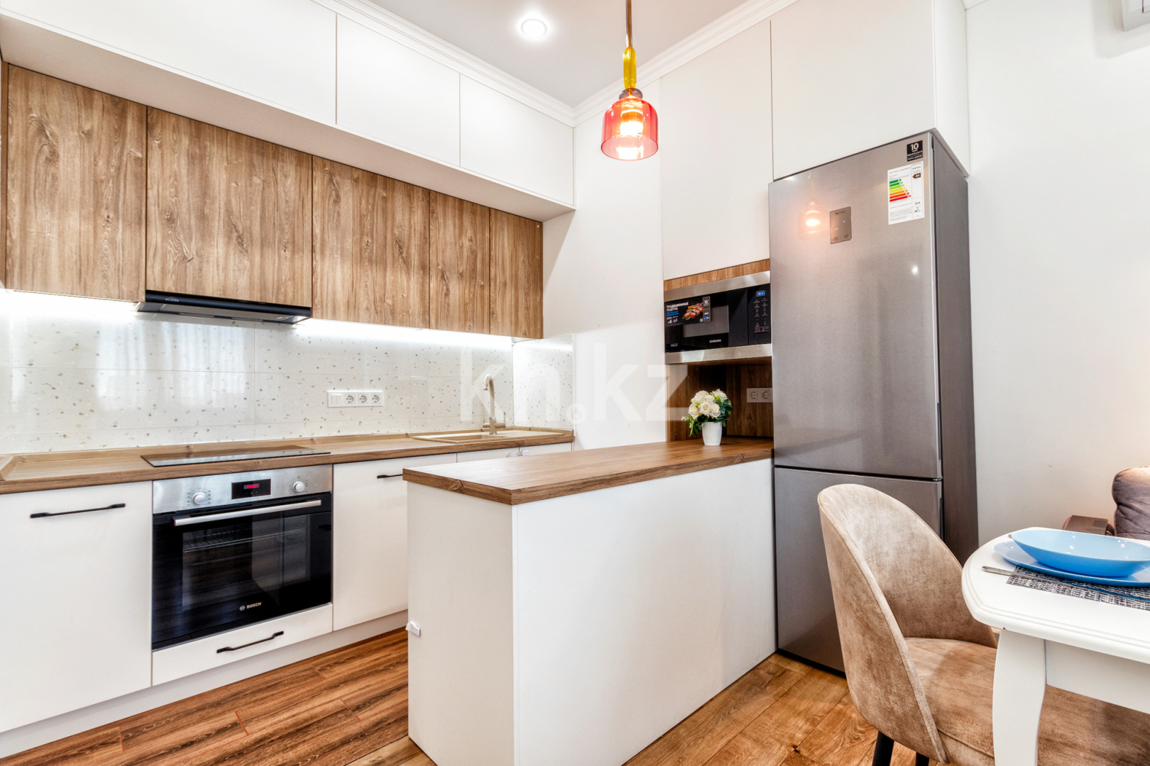 Аренда 2-комнатной квартиры посуточно, 75 м², пр. Улы Дала, дом  41В - ул. Акмешит в Астане - фото 6