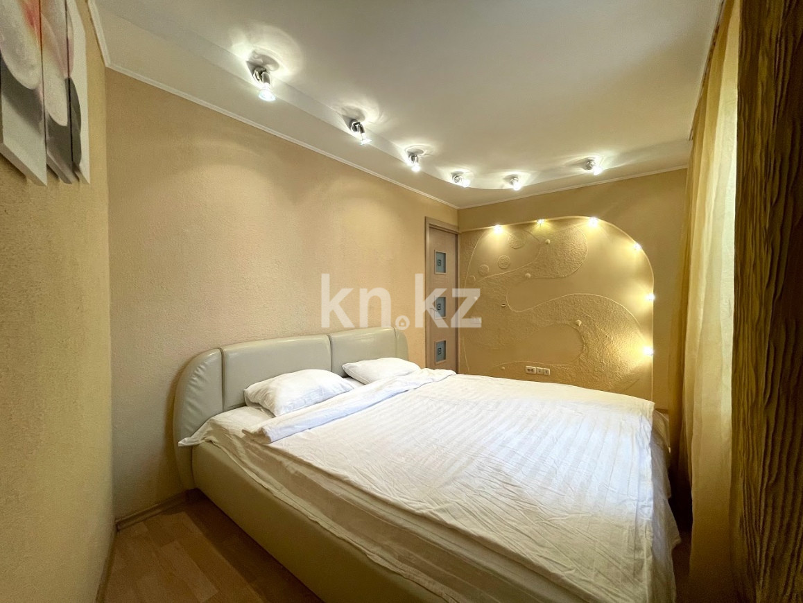 Аренда 2-комнатной квартиры посуточно, 1 м², ул. Конституции Казахстана, дом  29 - Аренда квартир посуточно в Петропавловске фото 9 из 17