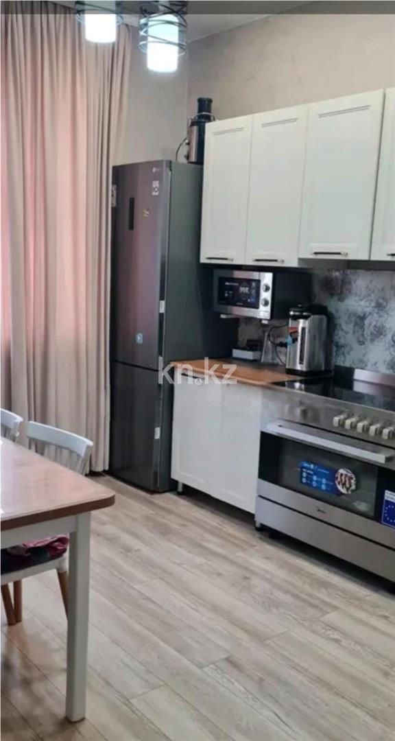 Продажа 3-комнатной квартиры, 83 м², ул. Муканова в Караганде - фото 4