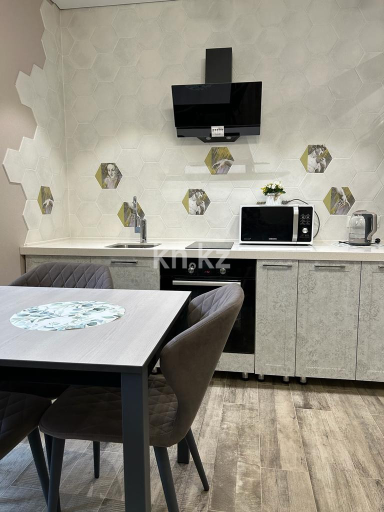 Аренда 1-комнатной квартиры посуточно, 44 м², Исы Байзакова, дом  133 - Аренда жилой и коммерческой недвижимости в Павлодаре фото 7 из 10