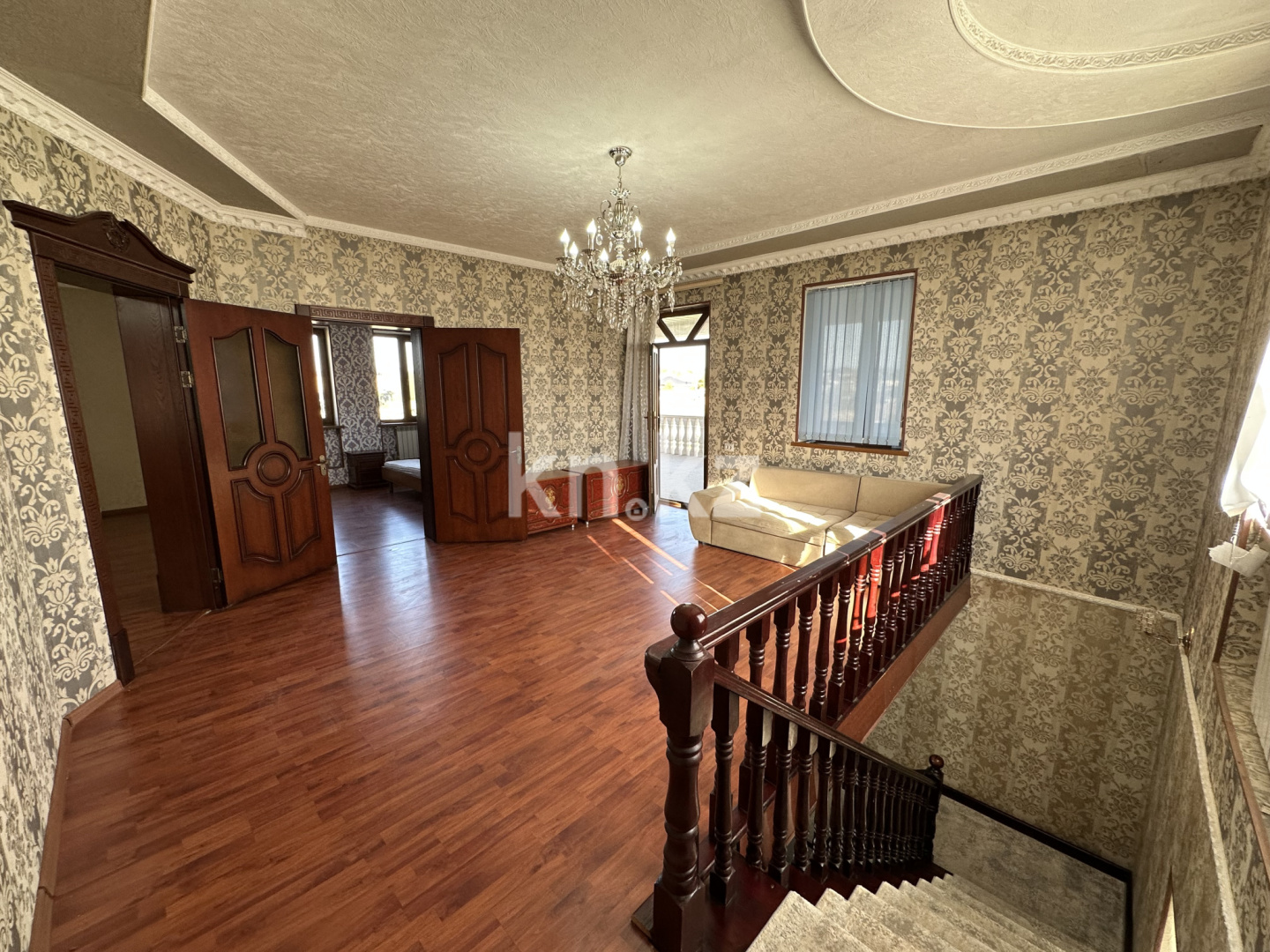 Продажа 7-комнатного дома, 280 м², Нурашбеков, дом  2 - Продажа домов, коттеджей в Казахстане фото 18 из 26