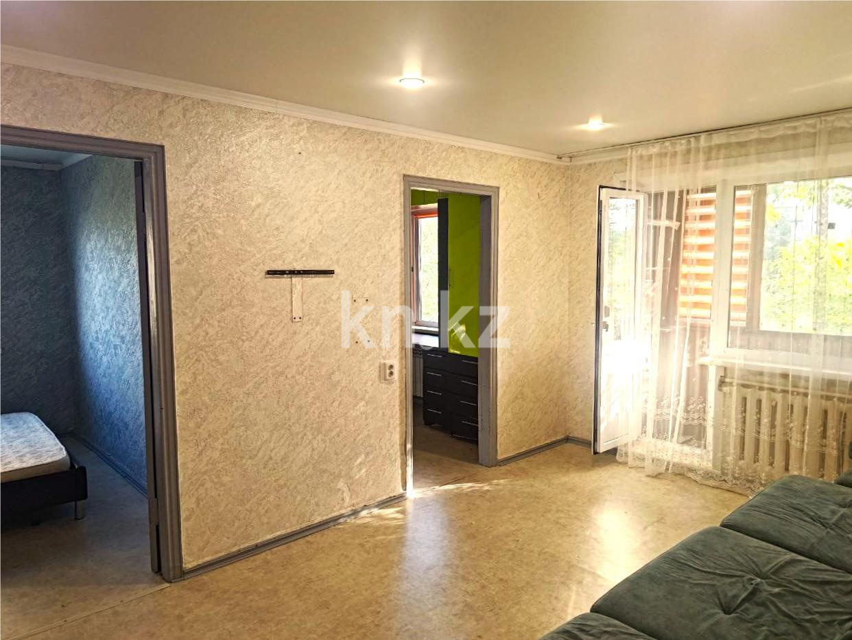 Продажа 3-комнатной квартиры, 48 м², мкр-н 23, дом  34 - Продажа квартир в Караганде фото 1 из 17