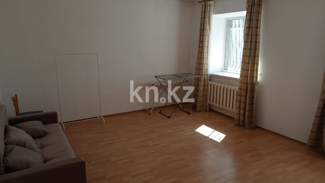 Аренда 2-комнатной квартиры, 77 м², ул. Бараева, дом  2/1 - Аренда  двухкомнатных квартир помесячно в Астане без посредников с фото фото 1 из 18