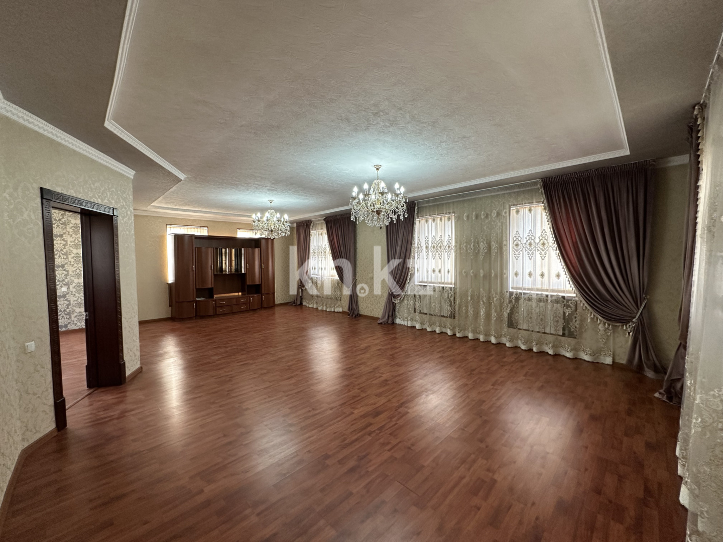 Продажа 7-комнатного дома, 280 м², Нурашбеков, дом  2 - Продажа домов, коттеджей в Казахстане фото 23 из 26