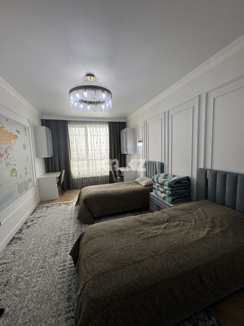 Продажа 3-комнатной квартиры, 111 м², ул. Утеген батыра, дом  11в в Алматы - фото 5