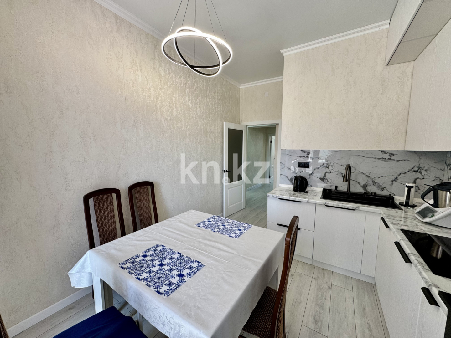 Продажа 2-комнатной квартиры, 65 м², ул. Муканова, дом  51/8 - Продажа  двухкомнатных квартир в Караганде фото 13 из 22