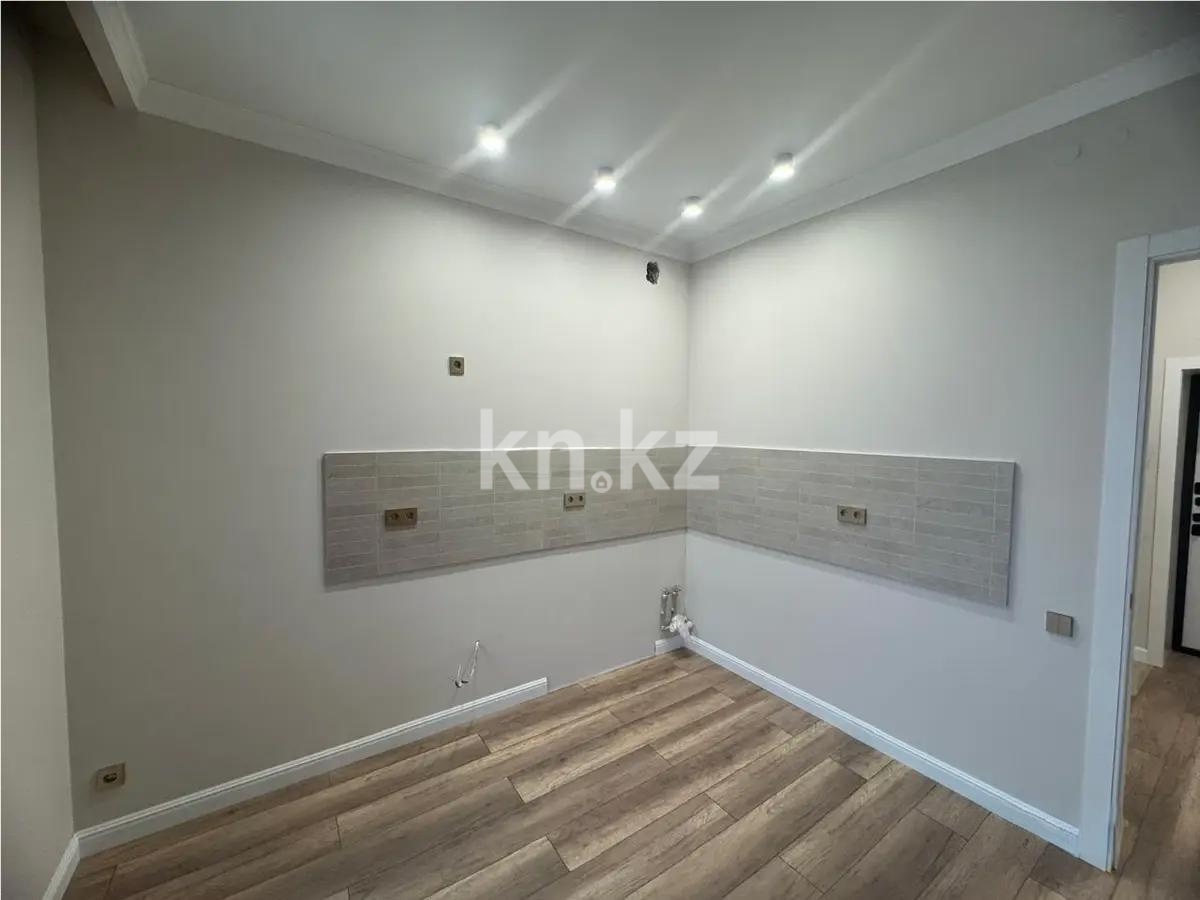 Продажа 1-комнатной квартиры, 40 м², ул. Нажимеденова, дом  28 в Астане - фото 2