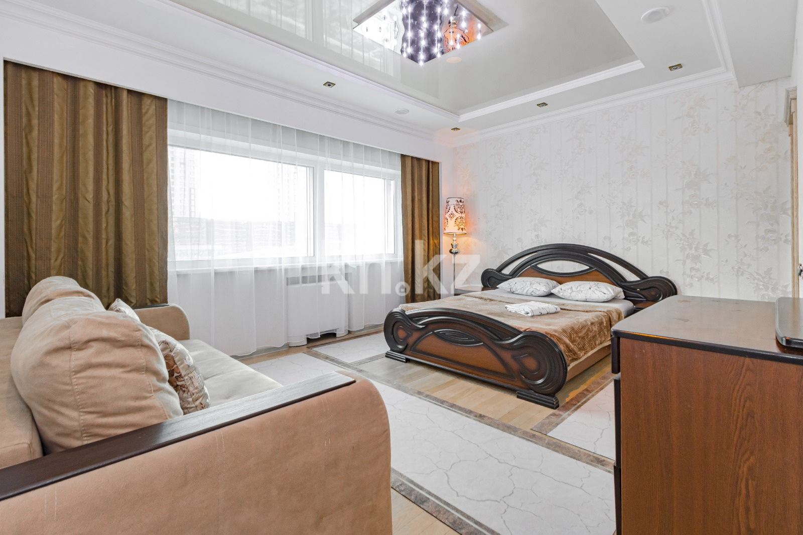 Аренда 4-комнатной квартиры посуточно, 156 м², ул. Достык, дом  5 - Аренда квартир посуточно в Астане без посредников фото 14 из 24