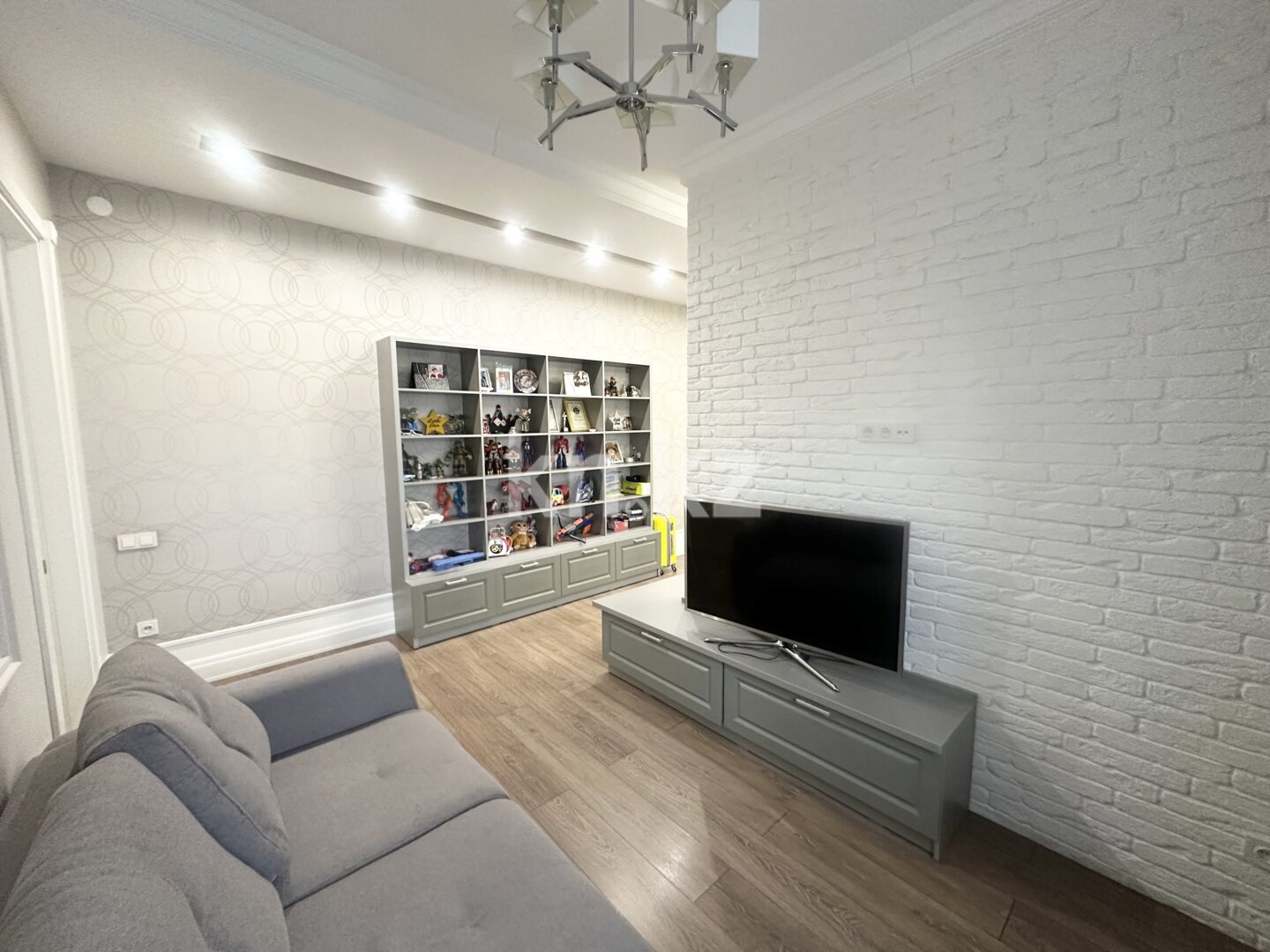 Продажа 4-комнатной квартиры, 165 м² в Караганде - фото 23