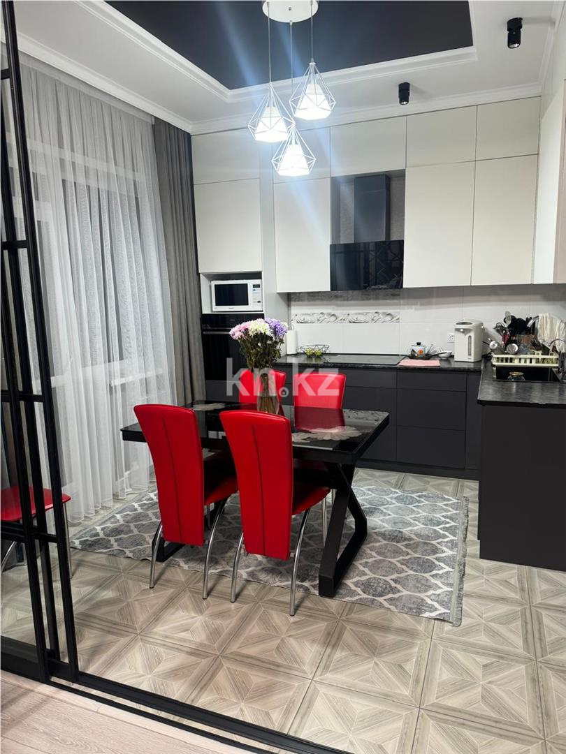 Продажа 4-комнатной квартиры, 106 м², пр. Шахтеров - Продажа  четырехкомнатных квартир в Караганде фото 11 из 22