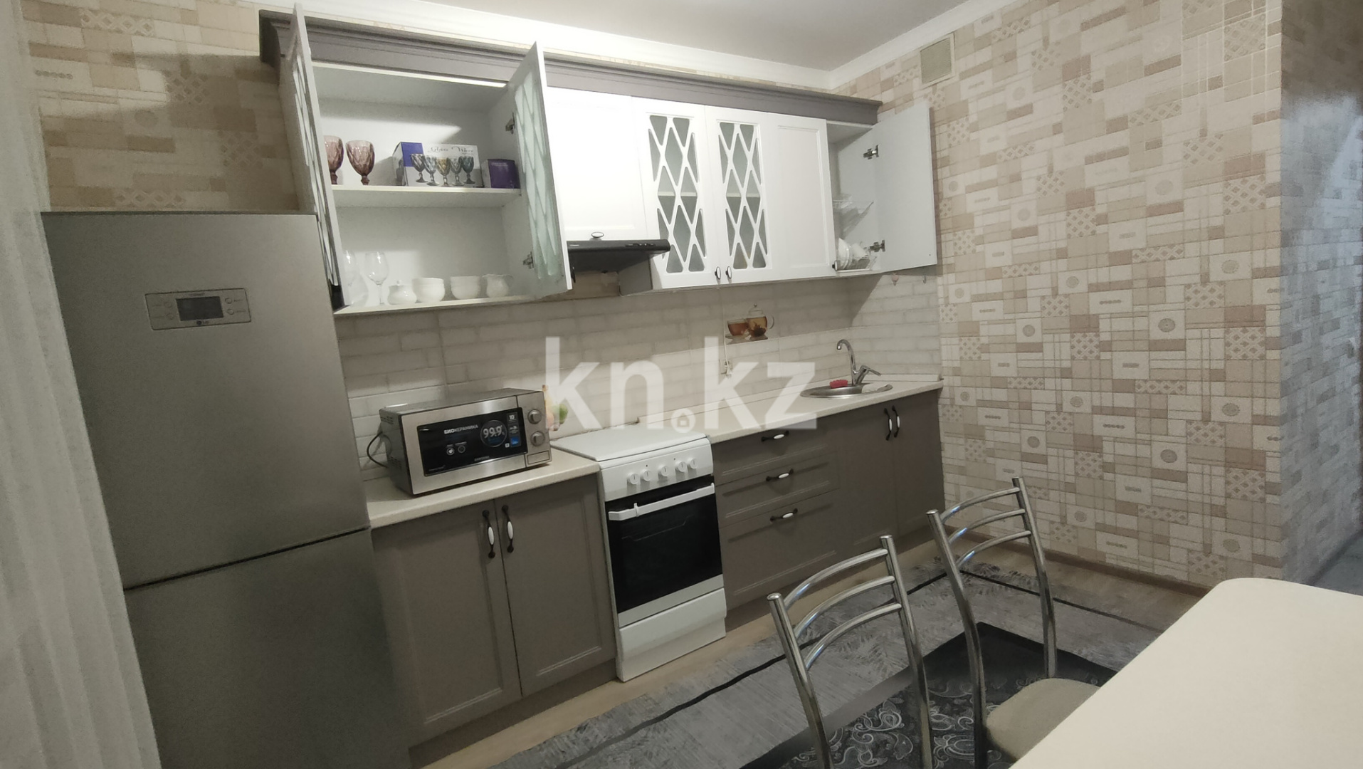 Аренда 1-комнатной квартиры посуточно, 41 м², пр. Кабанбай батыра, дом  48/9 - ул. Орынбор - Аренда квартир посуточно в Астане с фото фото 3 из 9