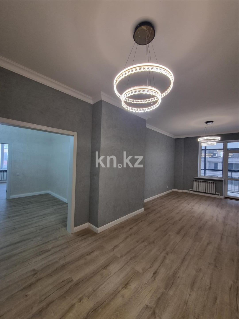 Продажа 4-комнатной квартиры, 120 м², ул. Дюсембекова - Продажа  четырехкомнатных квартир в Караганде фото 2 из 28