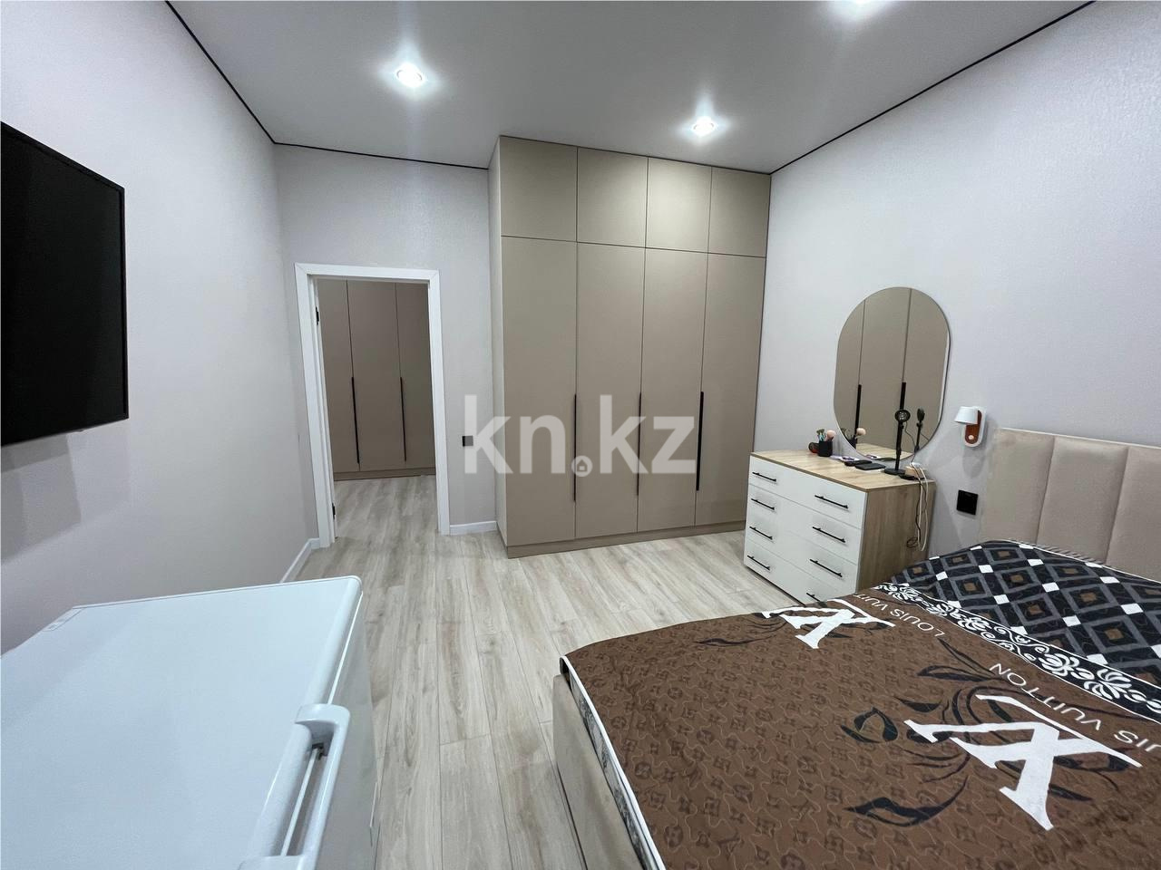 Продажа 2-комнатной квартиры, 65 м² в Караганде - фото 6