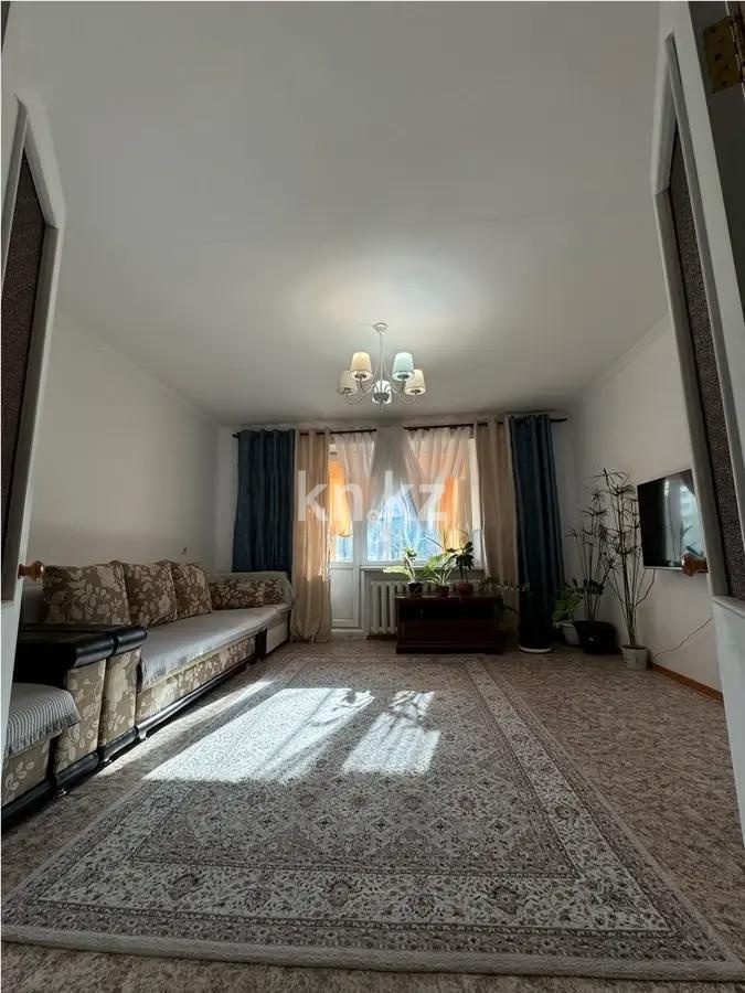 Продажа 4-комнатной квартиры, 79 м², мкр-н Голубые Пруды - Продажа  четырехкомнатных квартир в Караганде фото 1 из 8
