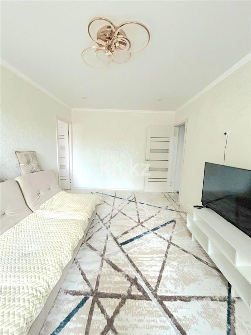 Продажа 2-комнатной квартиры, 47 м², мкр-н 18 - Продажа квартир в Караганде фото 2 из 14