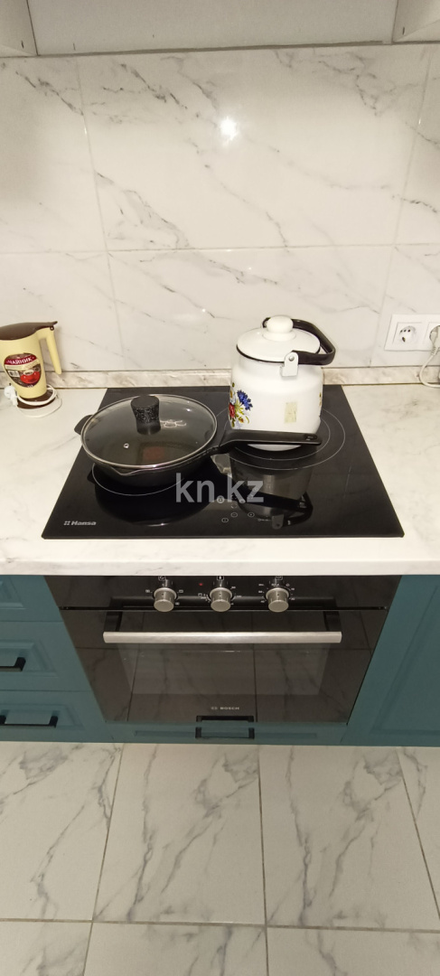 Аренда 1-комнатной квартиры посуточно, 40 м², ул. Абишева, дом  36 - пр. Райымбека - Продажа квартир в Алматы фото 10 из 14