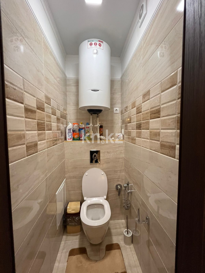 Продажа 4-комнатной квартиры, 122 м², пр. Республики - Продажа  четырехкомнатных квартир в Караганде фото 11 из 21