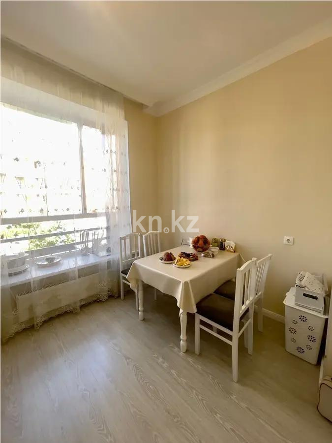 Продажа 2-комнатной квартиры, 64 м², пр. Аль-Фараби, дом  33 в Астане - фото 4