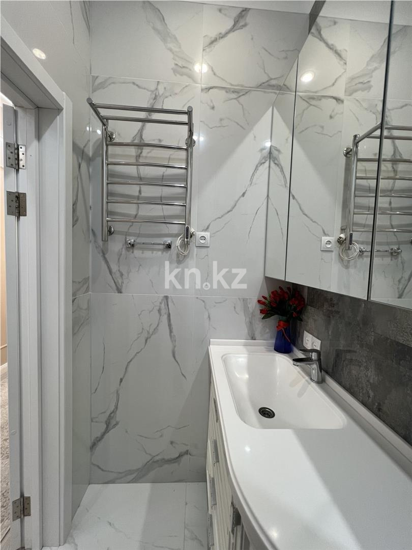 Продажа 5-комнатной квартиры, 125 м², пр. Шахтеров - Продажа квартир в Караганде фото 16 из 20