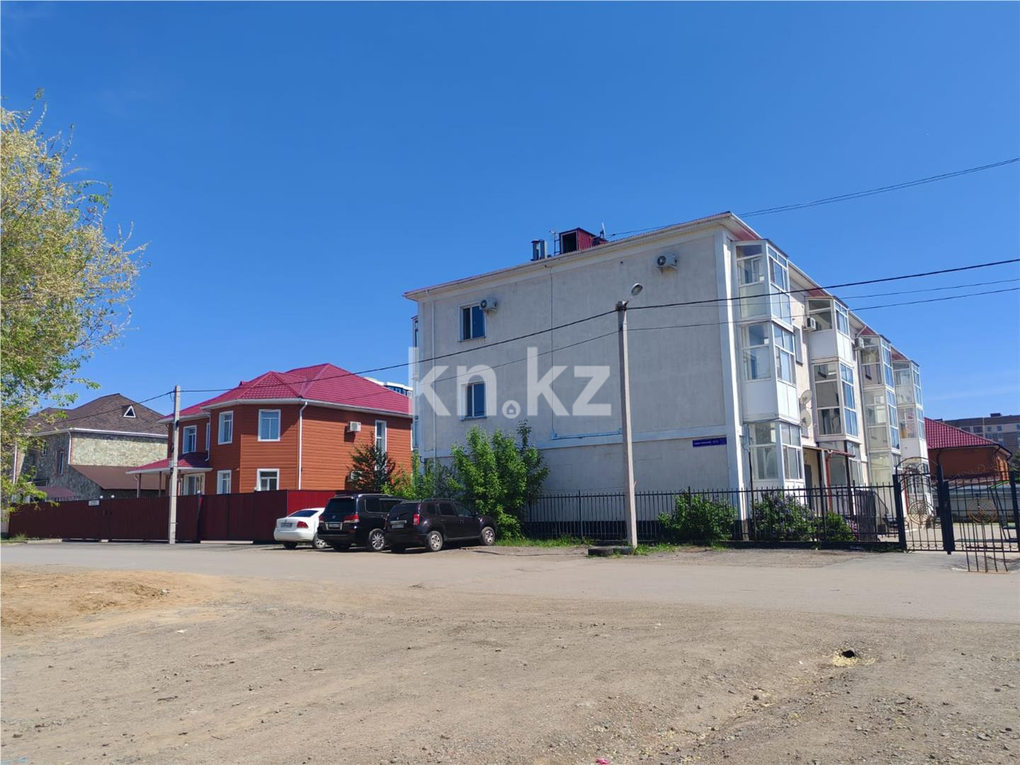 Продажа 4-комнатной квартиры, 98 м², ул. Муканова, дом  67/1 - Продажа  четырехкомнатных квартир в Караганде фото 15 из 16